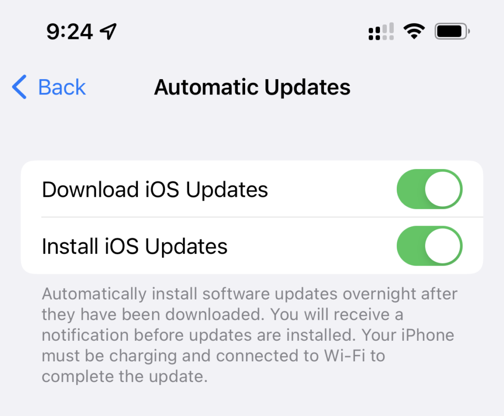 Screenshot of iOS Settings > > General > Software Update > Automatic Updates with automatic updates enabled